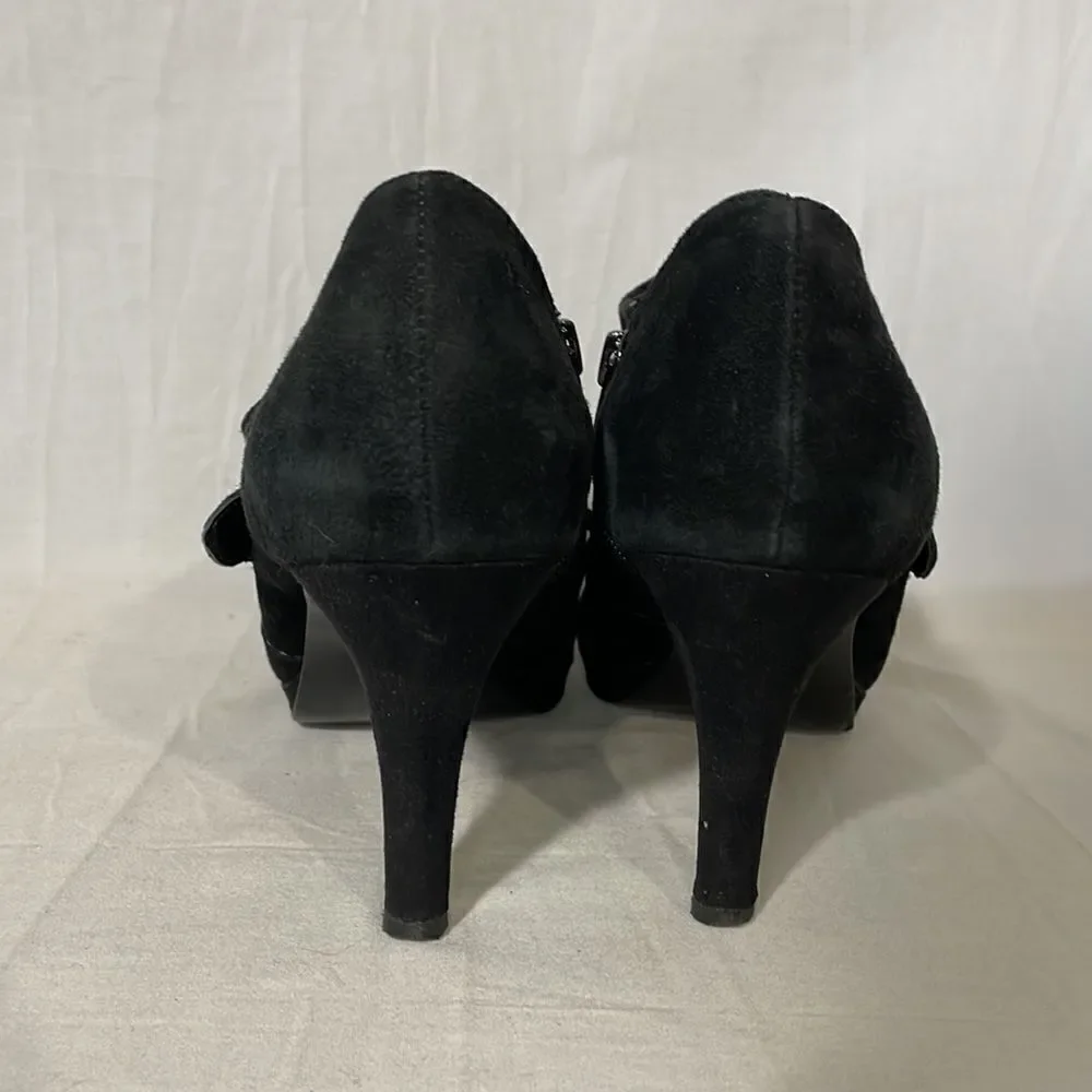 Anne Klein  ankle boot heals